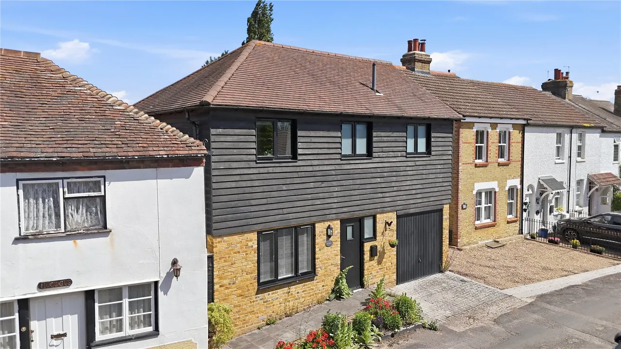 Warren Road, Southfleet, DA13, photo 35