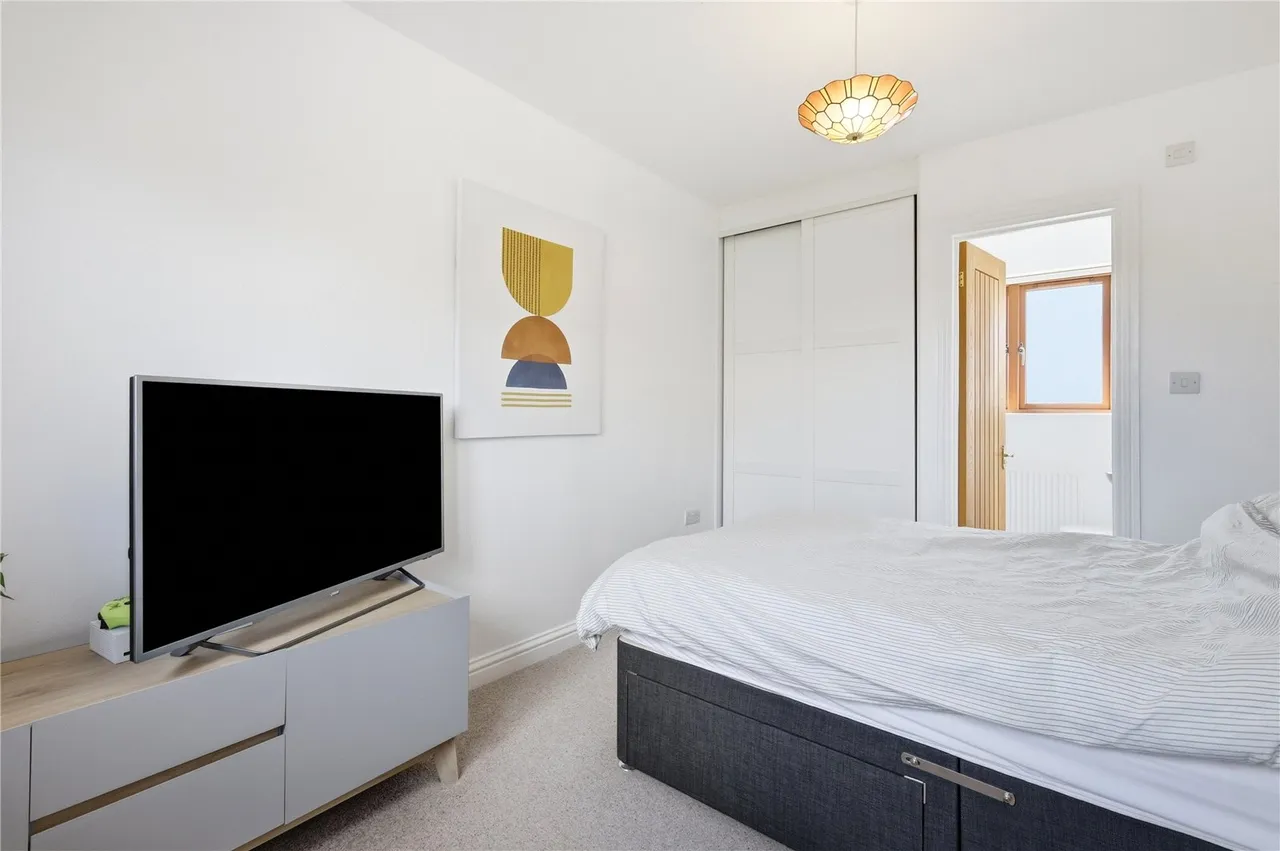 Warren Road, Southfleet, DA13, photo 19