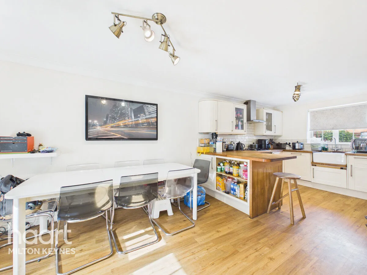 Newport Road, Woburn Sands, MK17, photo 11