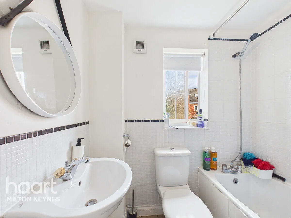 Newport Road, Woburn Sands, MK17, photo 16