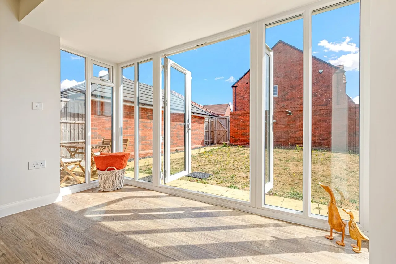 Johnson Close, Wigston, LE18, photo 9