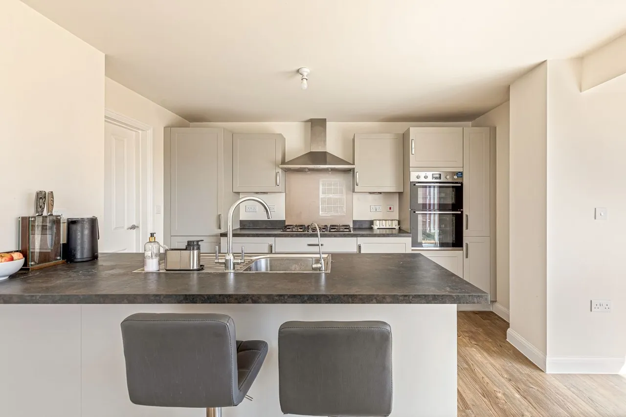 Johnson Close, Wigston, LE18, photo 8