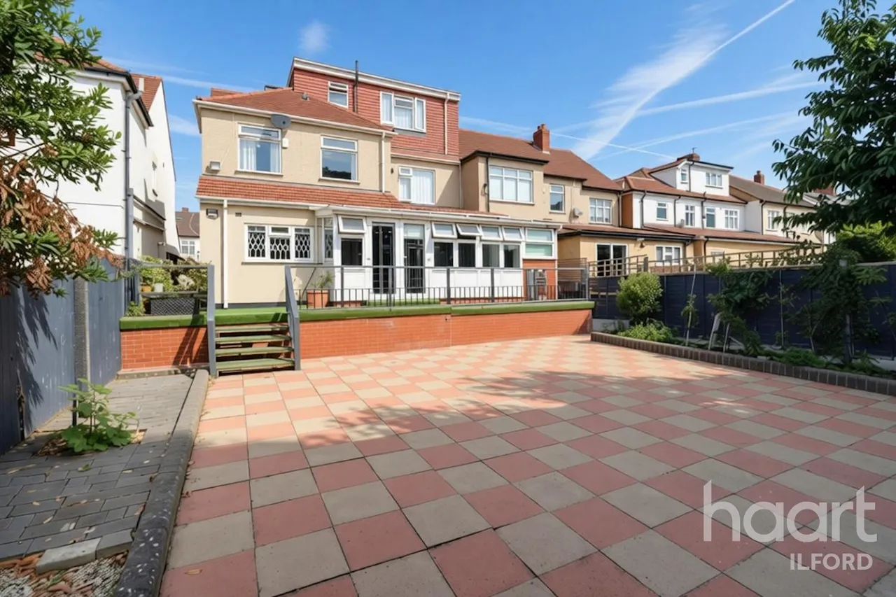 Vaughan Gardens, Ilford, IG1, photo 29