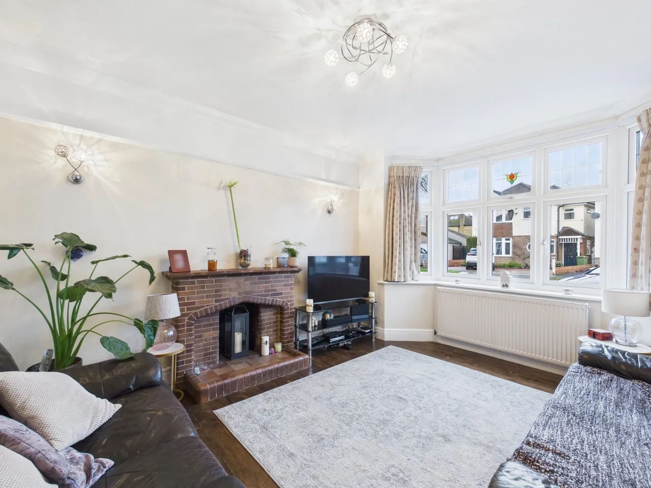 Ashview Gardens, Ashford, TW15, photo 2