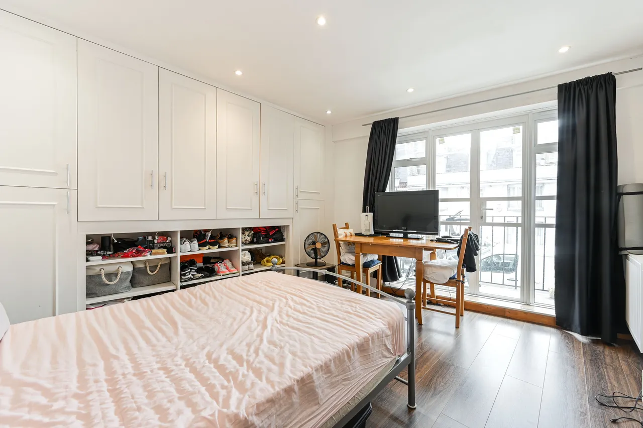 Flat 6, 65 Courtfield Gardens, London, photo 3