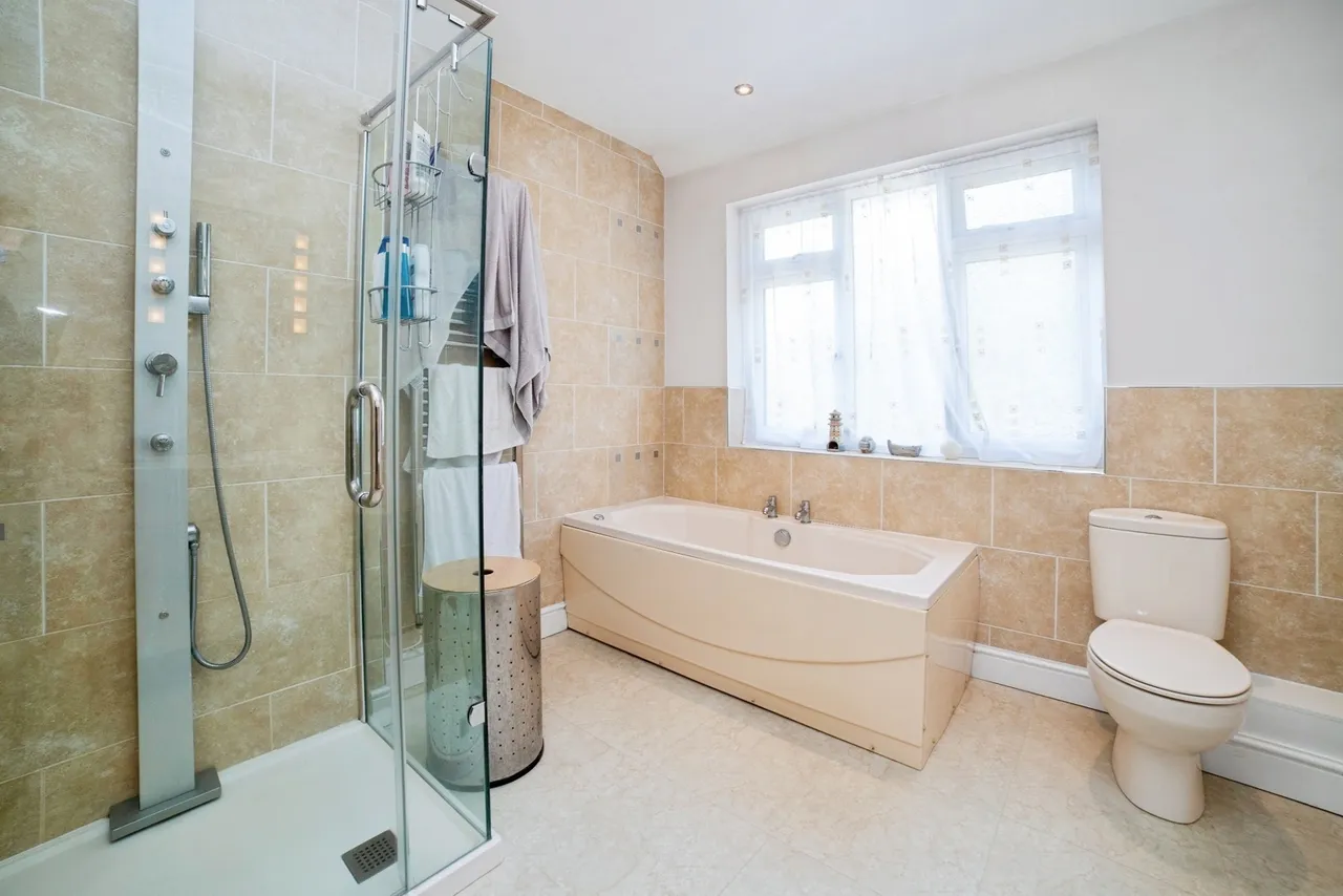 Lindhurst Lane, Mansfield, Nottinghamshire, NG18, photo 24