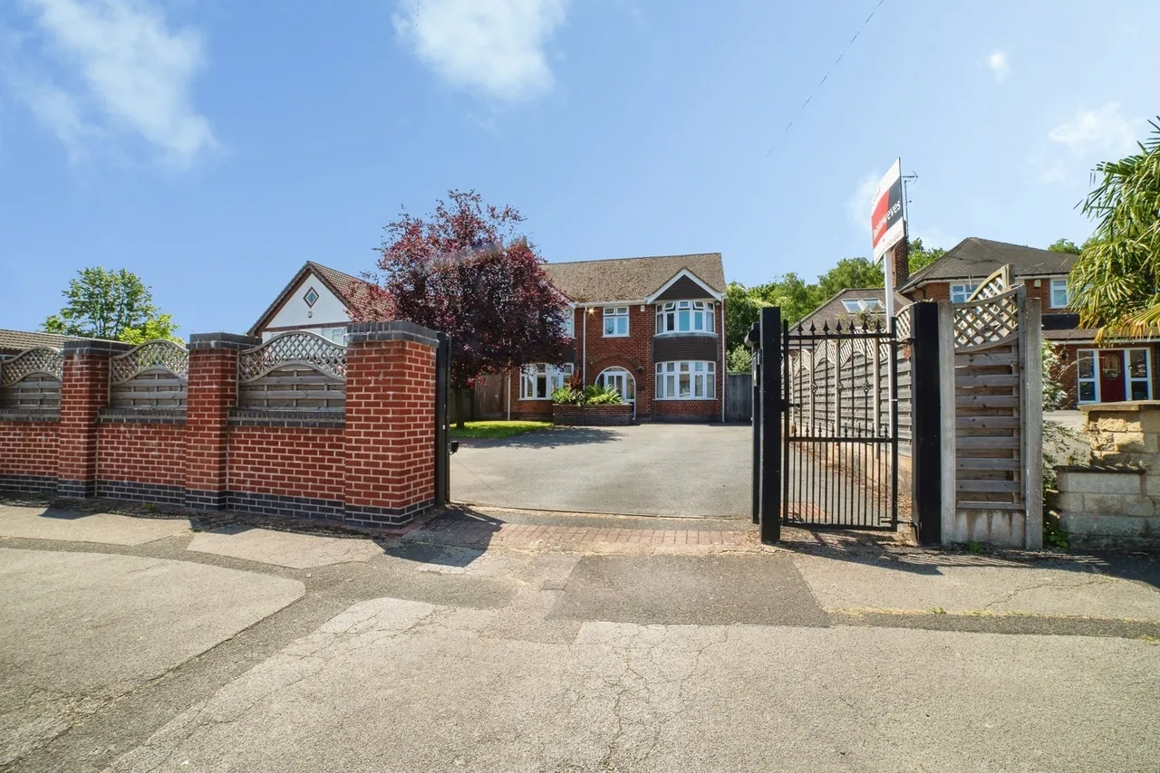 Lindhurst Lane, Mansfield, Nottinghamshire, NG18, photo 7