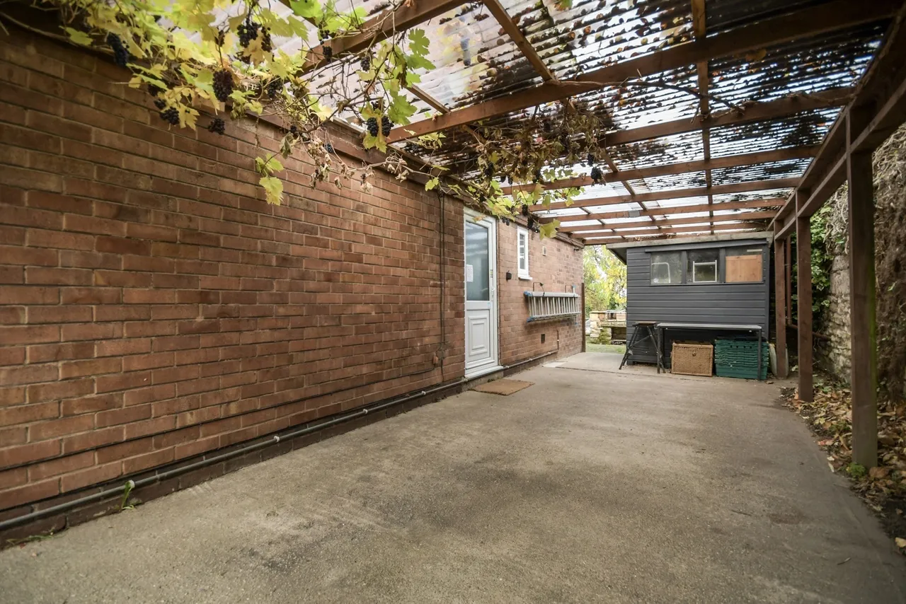 Queen Victoria Road, New Tupton, Chesterfield, Derbyshire, S42, photo 4