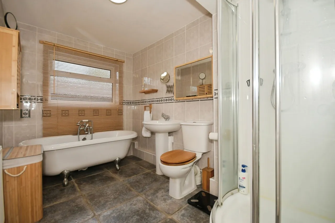 Queen Victoria Road, New Tupton, Chesterfield, Derbyshire, S42, photo 10