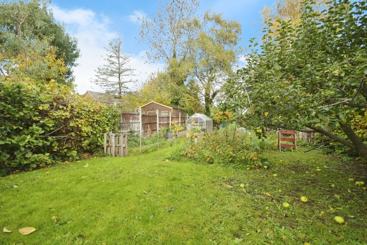 Queen Victoria Road, New Tupton, Chesterfield, Derbyshire, S42, photo 17