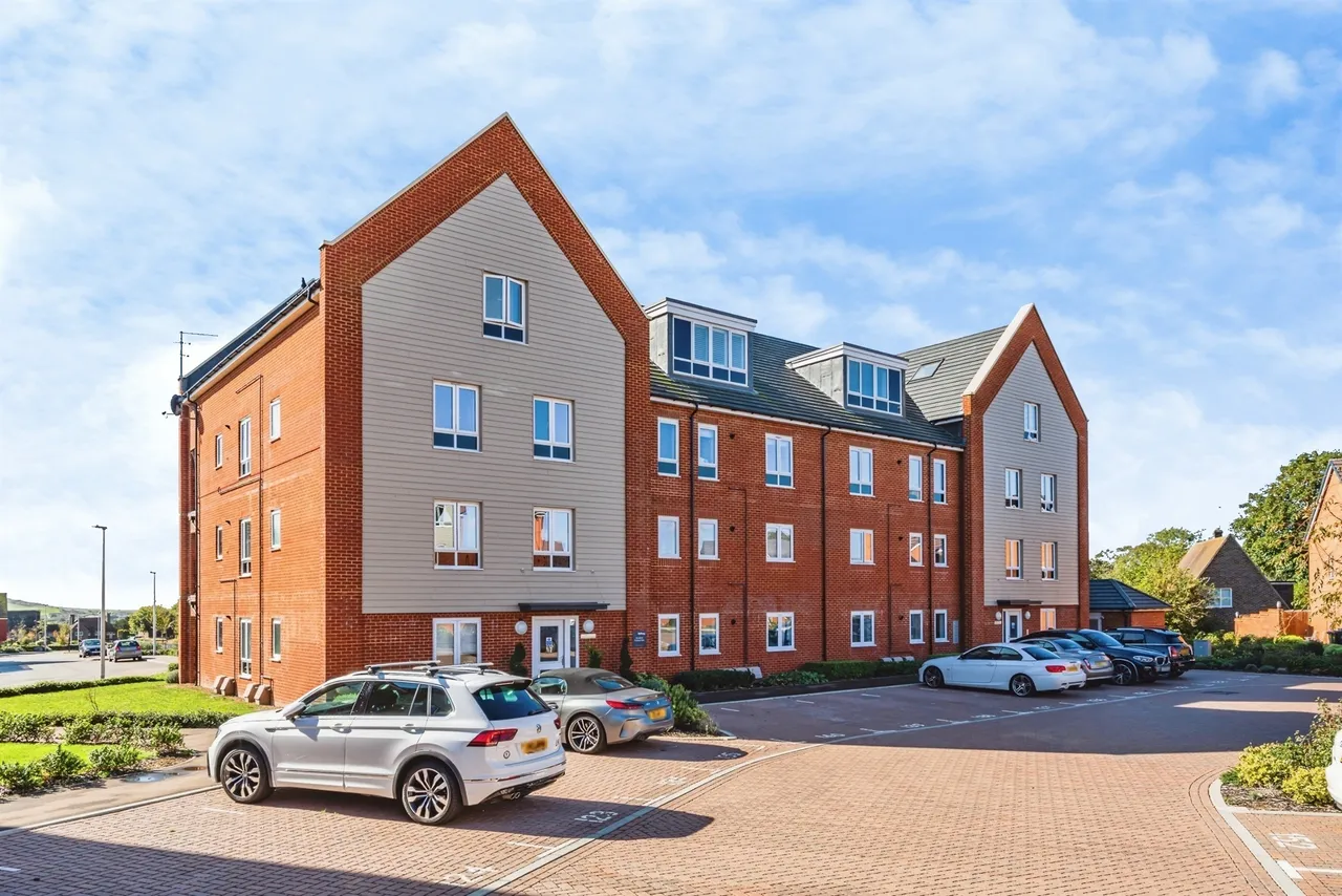 Newlands Place, Seaford, BN25, photo 19