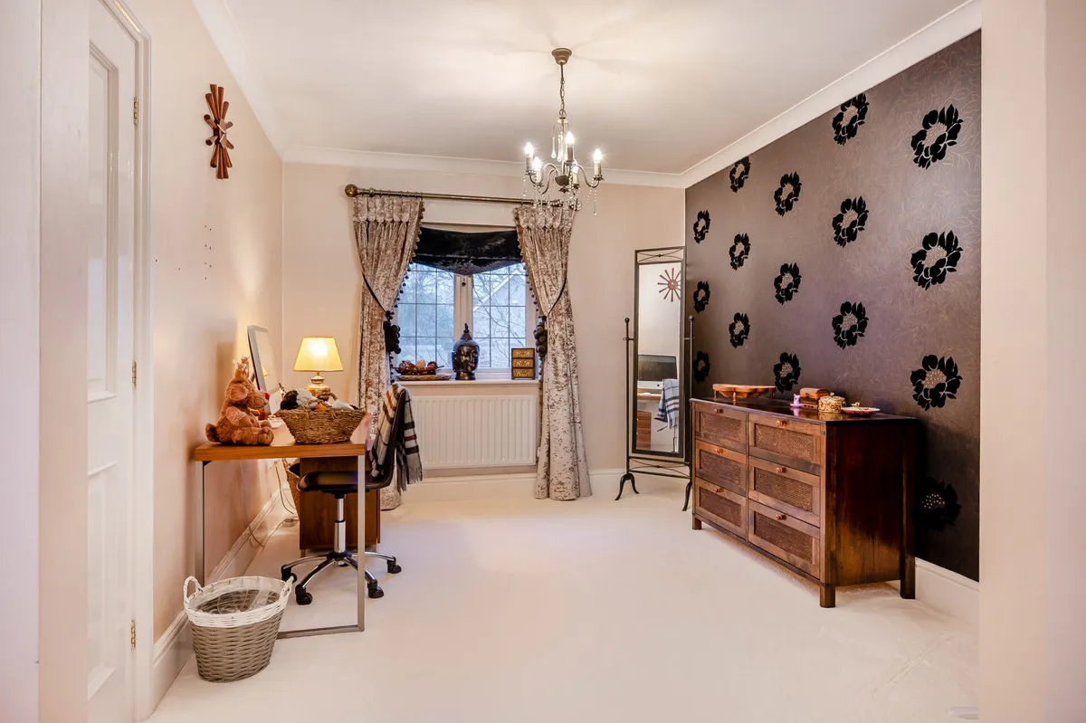 Alderbrook Road, Solihull, B91, photo 33