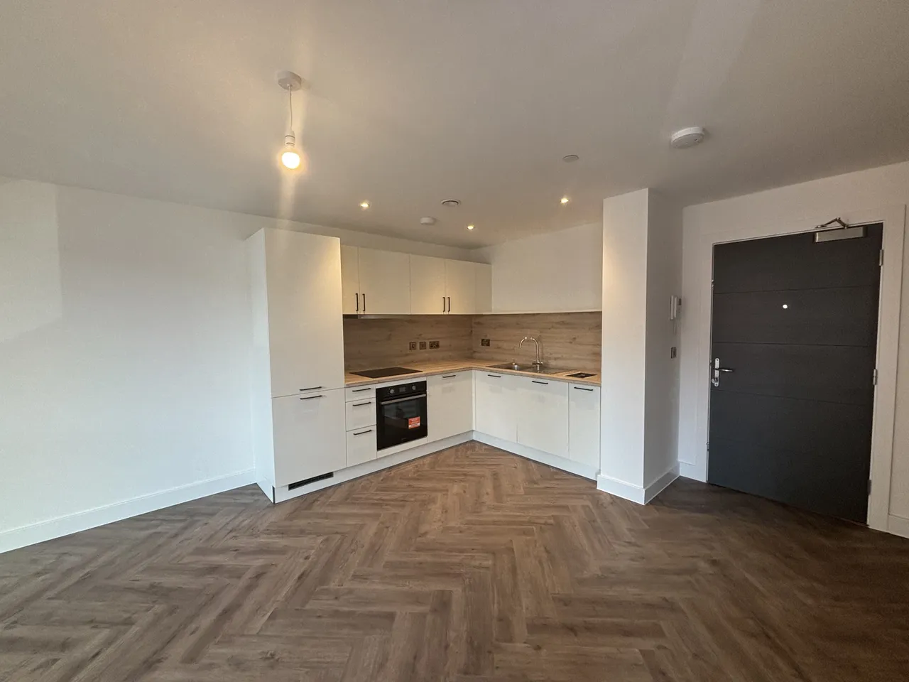 Lombe House, DE1, photo 4