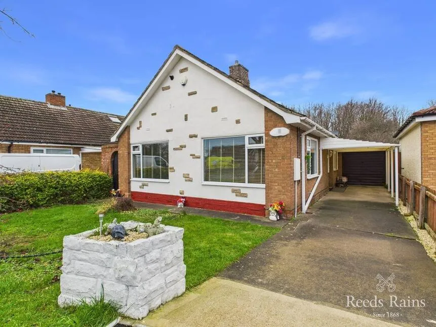 3 bed house for sale — Whinstone Drive, Stainton, North Yorkshire, TS8