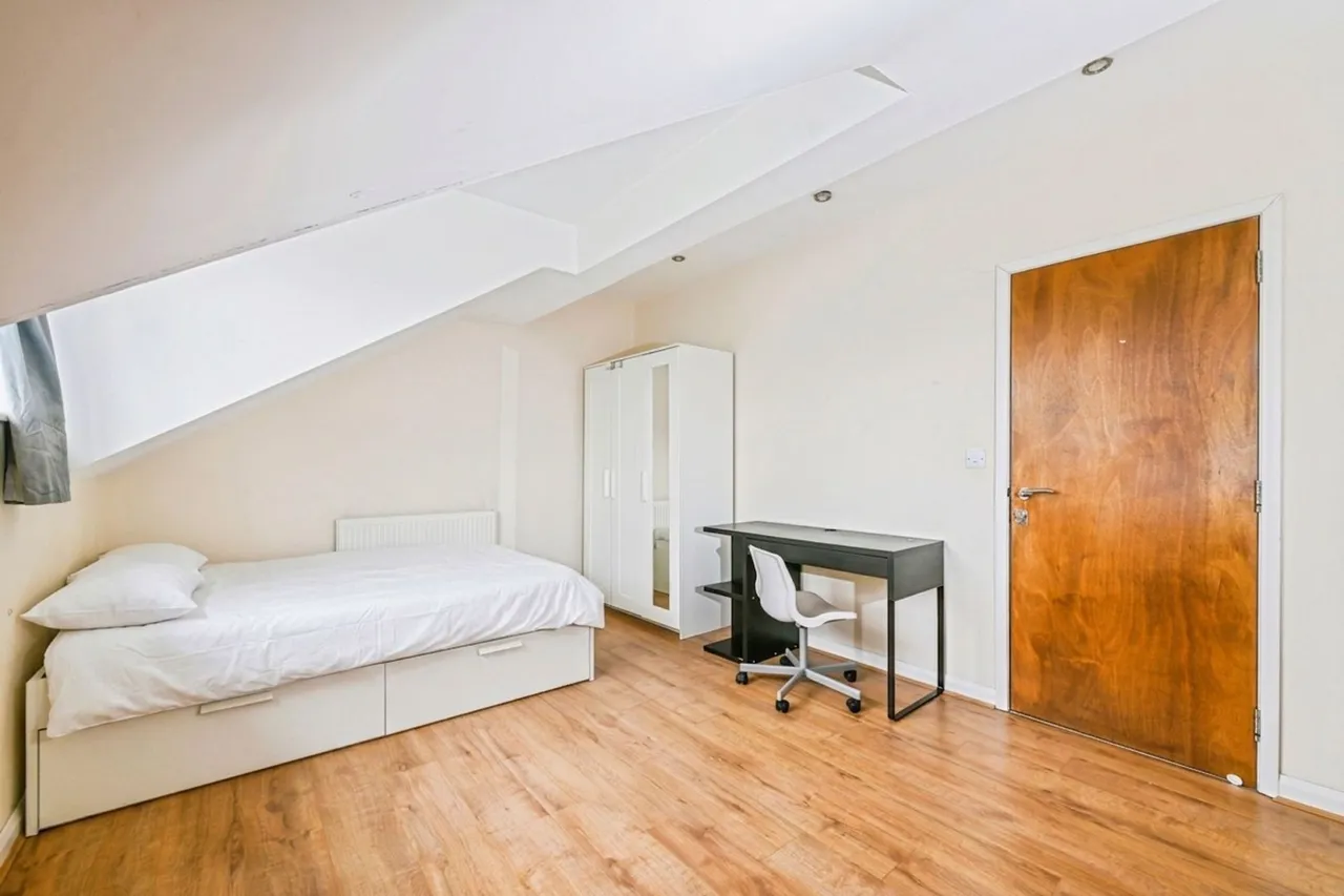 Lace Street, Nottingham, NG7, photo 9