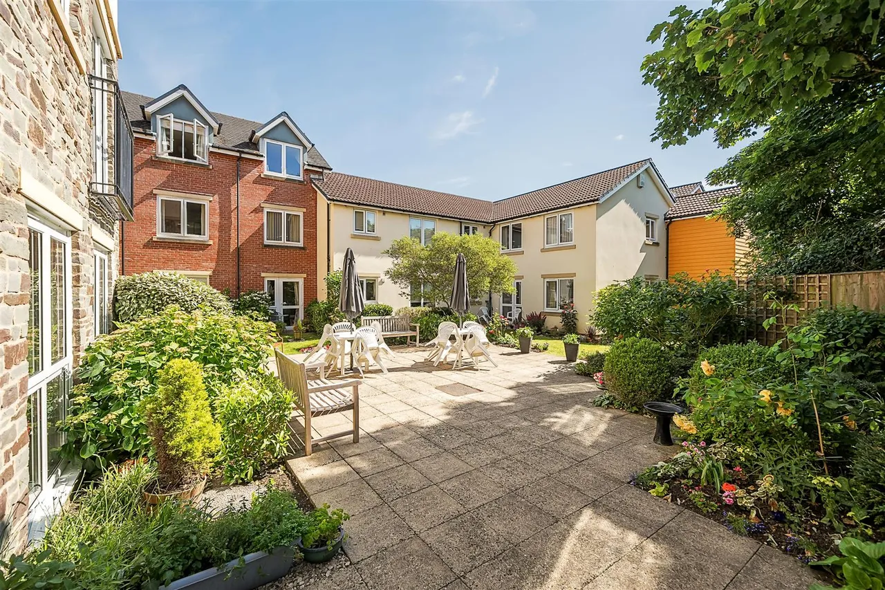 St. Peters Road, Portishead, BS20, photo 12