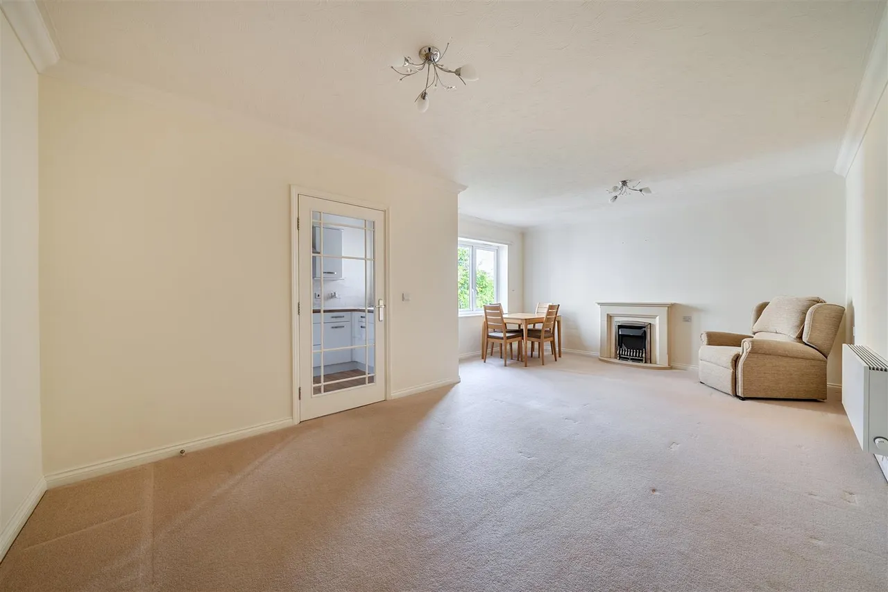 St. Peters Road, Portishead, BS20, photo 2