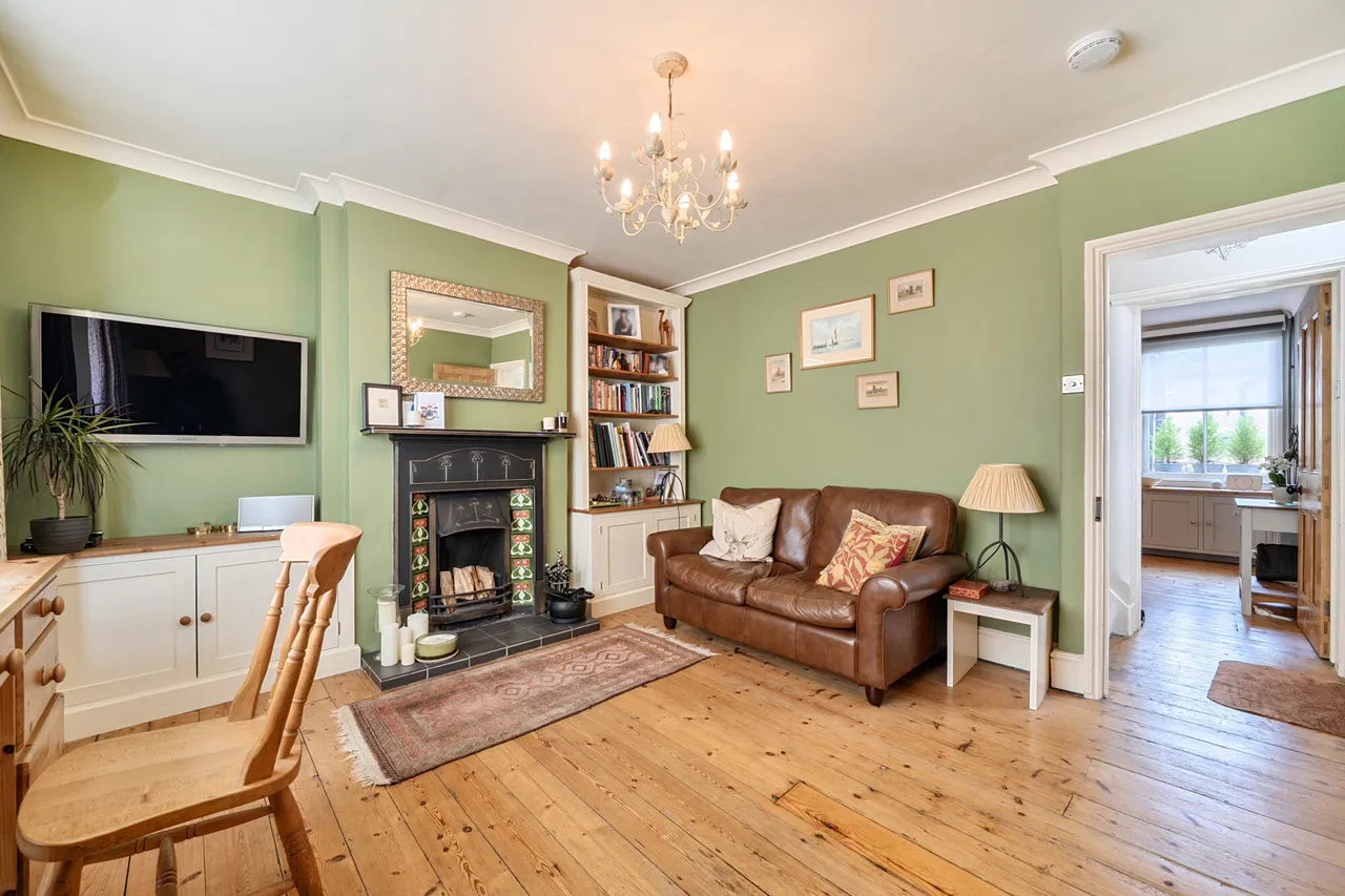 High Street, Northwood, HA6, photo 11