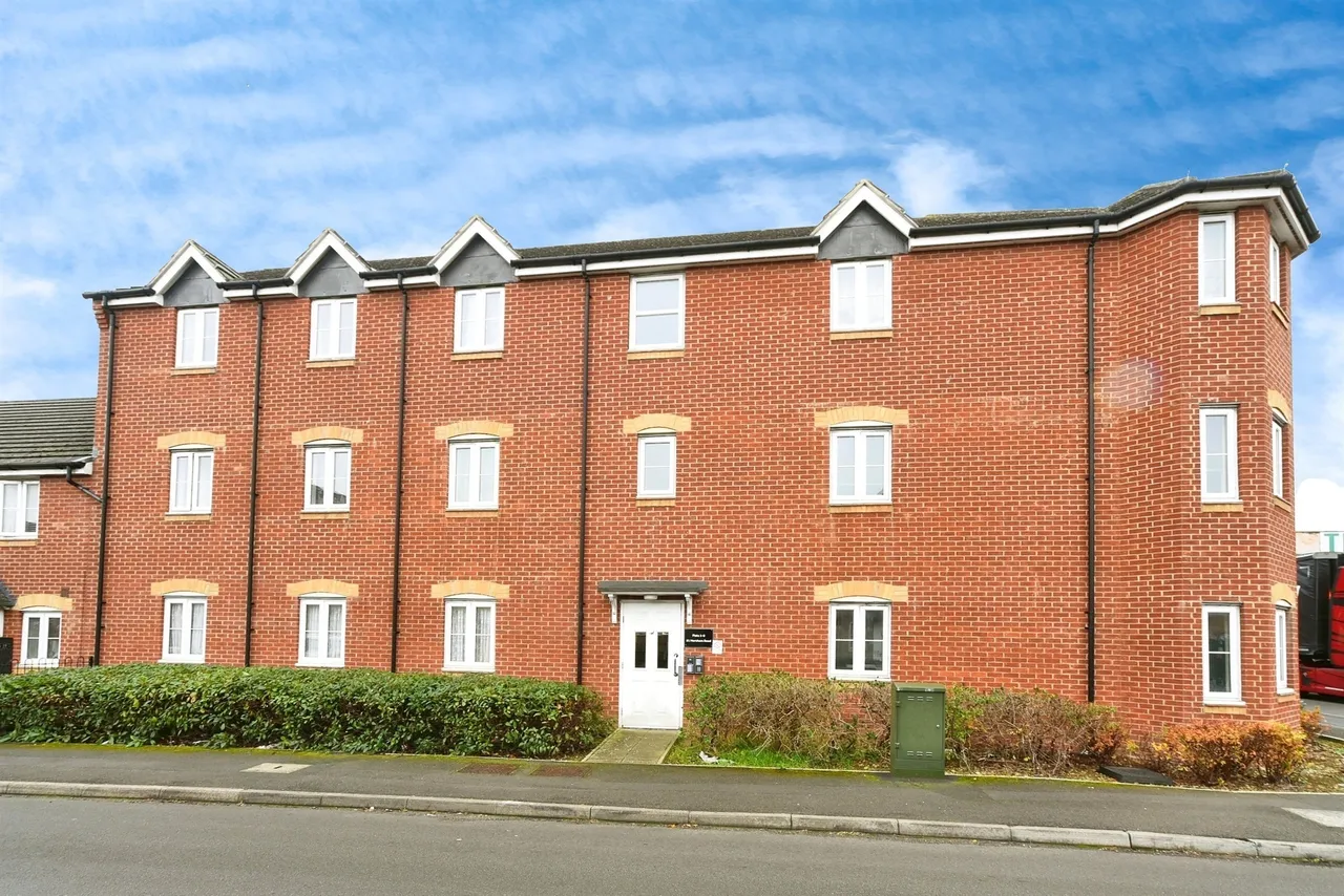 Horsham Road, Swindon, SN3, photo 12