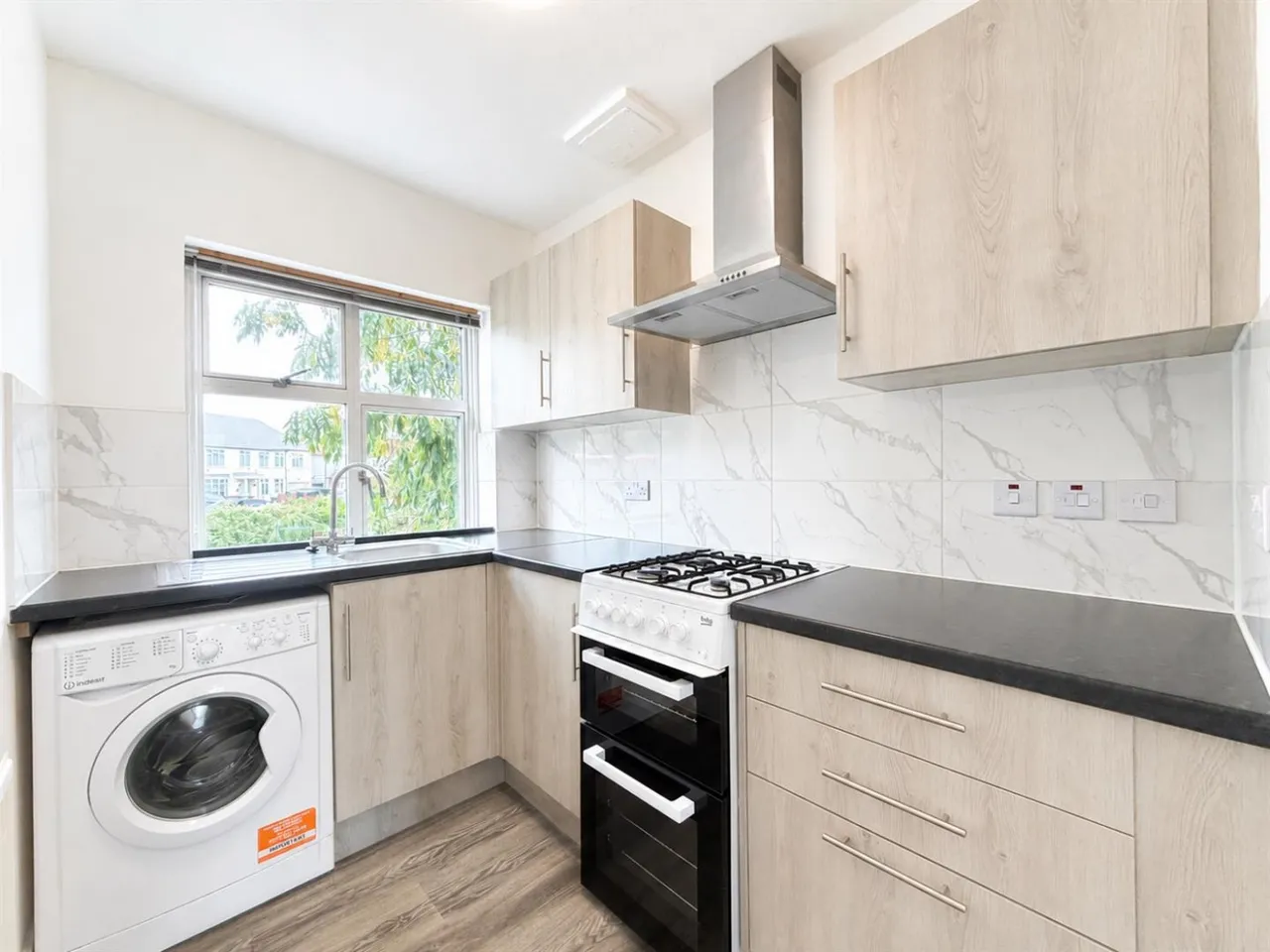 1 bed flat to rent, bed Maisonette To LetHeston Road, Heston, TW5