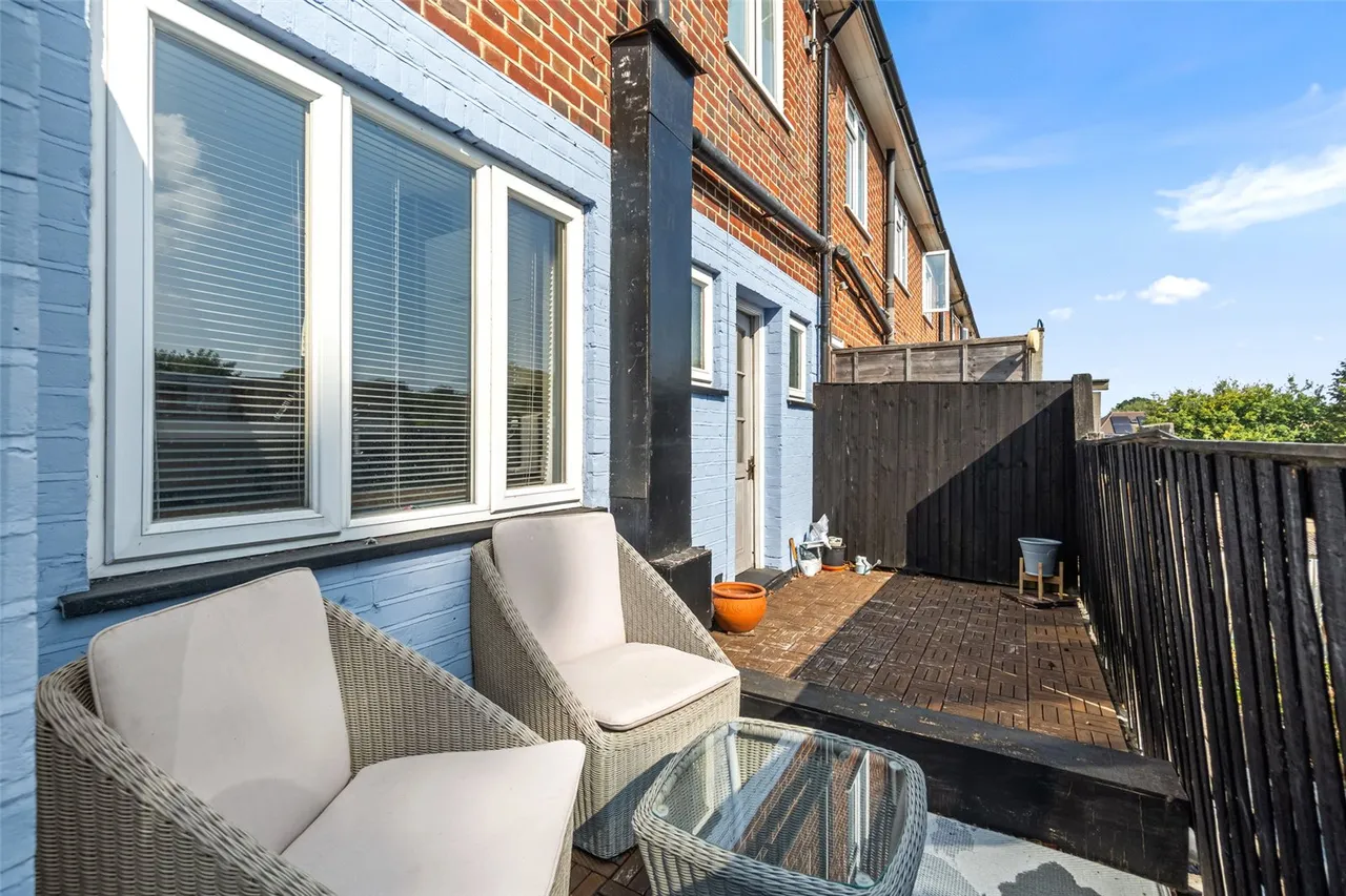 Hampton Court Way, Thames Ditton, KT7 0LX, photo 8