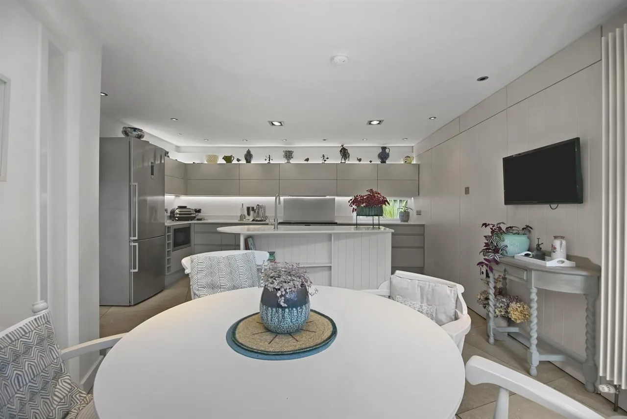 Knockdene Park North, Belfast, BT5, photo 21