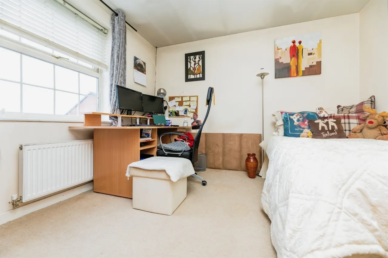 Barberry Court, Barnsley, S70, photo 12