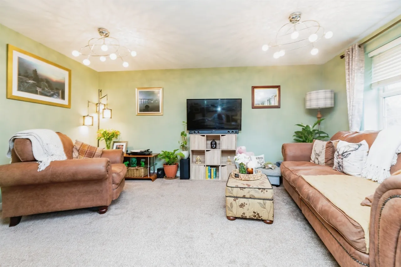 Barberry Court, Barnsley, S70, photo 6