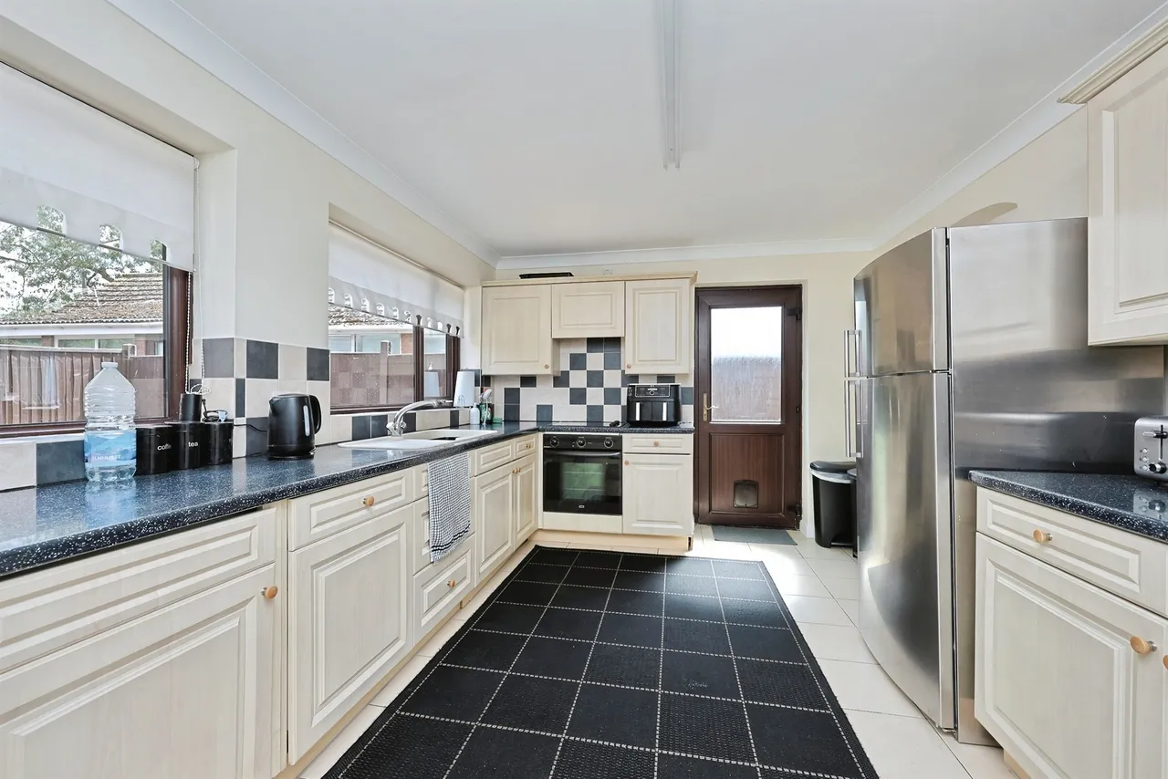 Thetford Road, Watton, IP25, photo 6