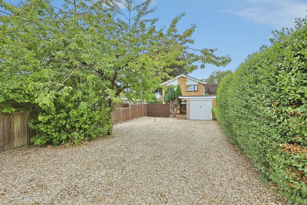 Thetford Road, Watton, IP25, photo 21