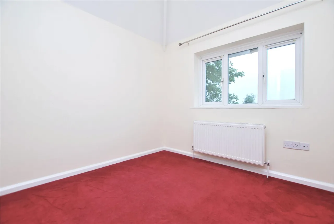 Northway, Guildford, GU2, photo 5