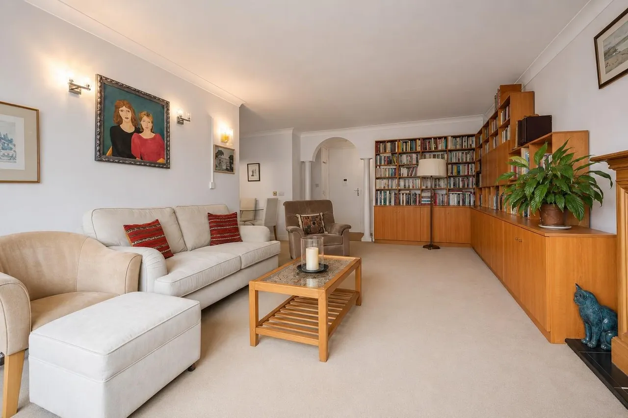 Belsize Grove, London NW3 4XE, photo 10