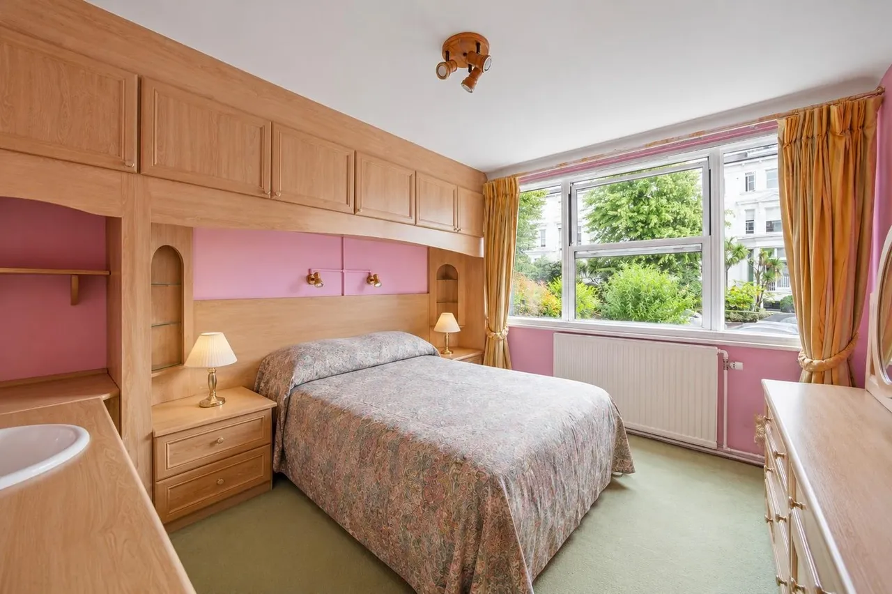 Belsize Grove, London NW3 4XE, photo 4