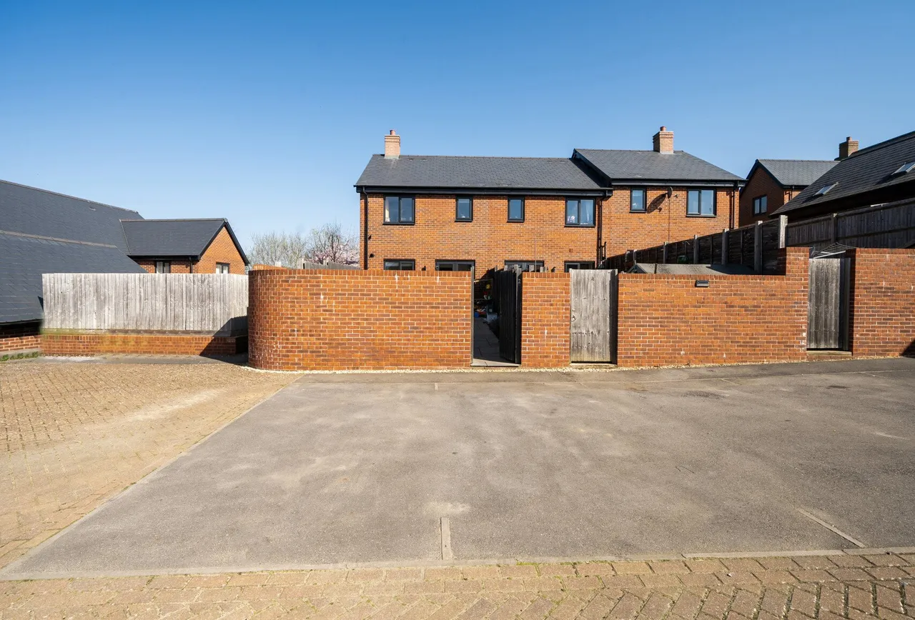 Hawser Road, Tewkesbury, GL20 7FA, photo 6