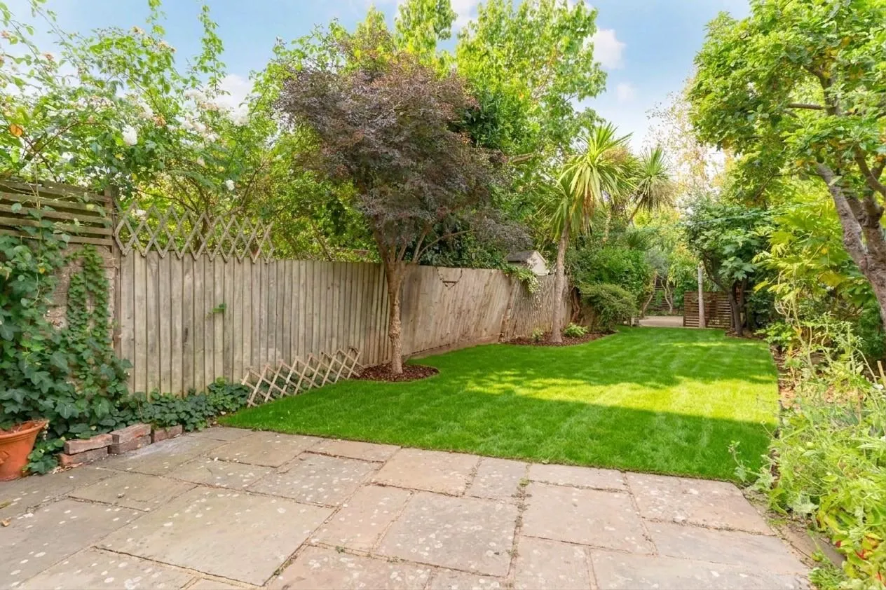Dunstans Road, London, SE22, photo 24