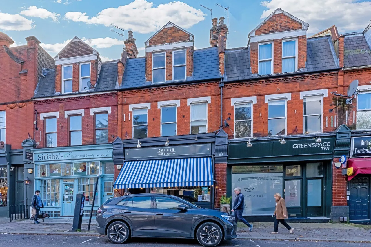 flat for sale, St. Margarets Road, St Margarets, TW1
