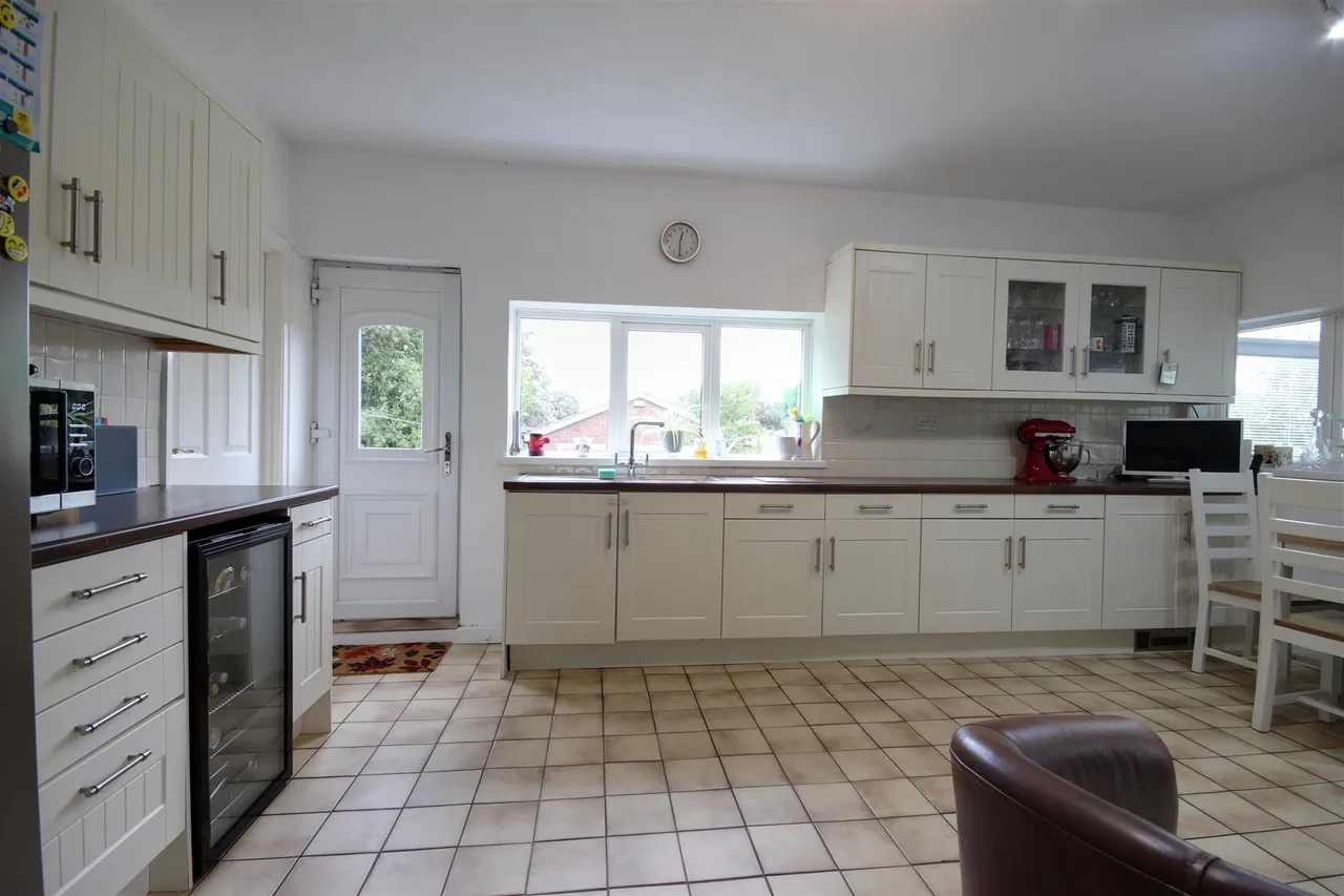 Cross Street, Great Hatfield, photo 22