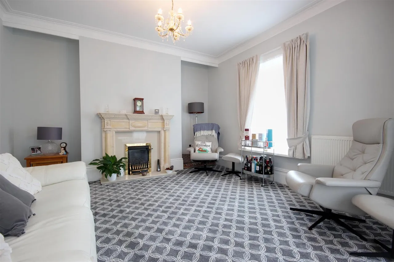 Cross Street, Great Hatfield, photo 9