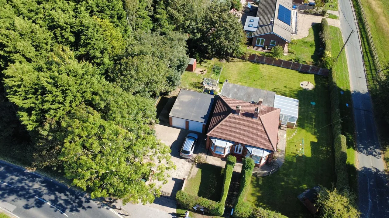 Cross Street, Great Hatfield, photo 29
