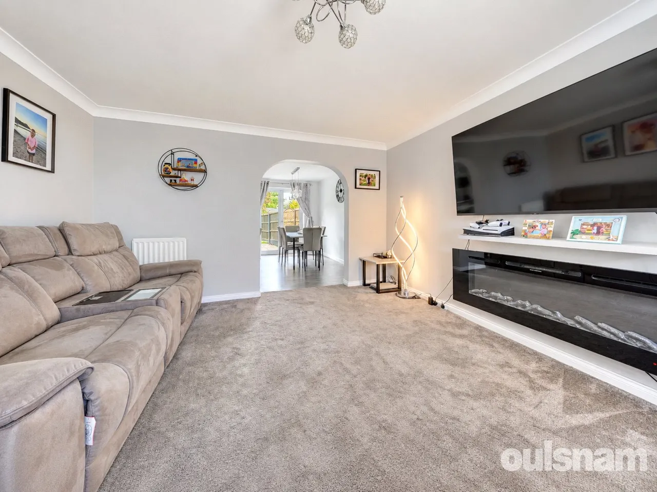 Nightingale Close, Droitwich, Worcestershire, WR9 7HB, photo 2