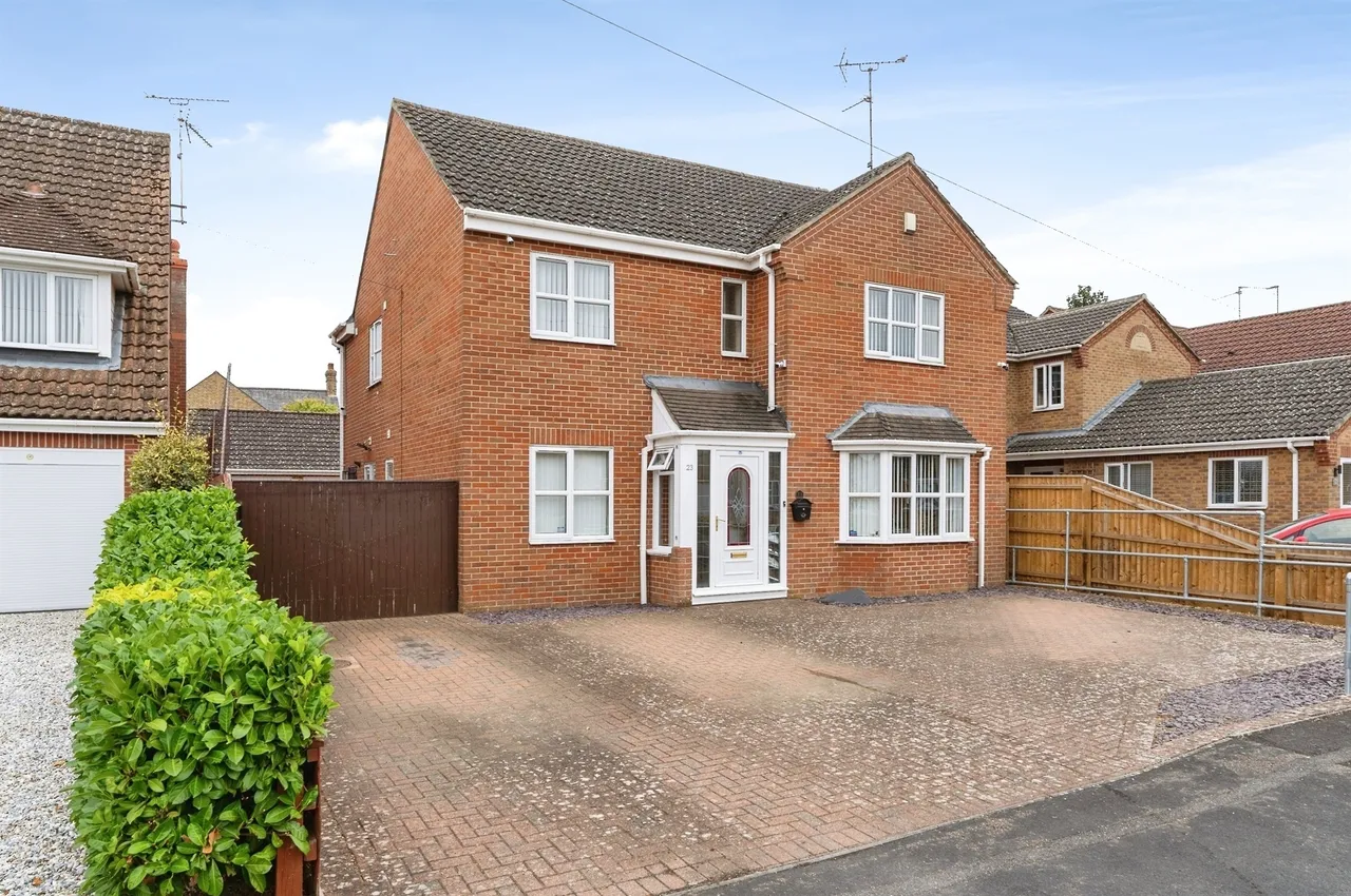 5 bed house for sale — Stonecross Way, MARCH
