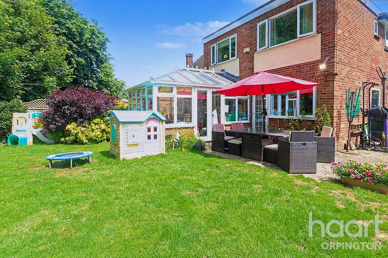 St Aubyns Gardens, Orpington, BR6, photo 20