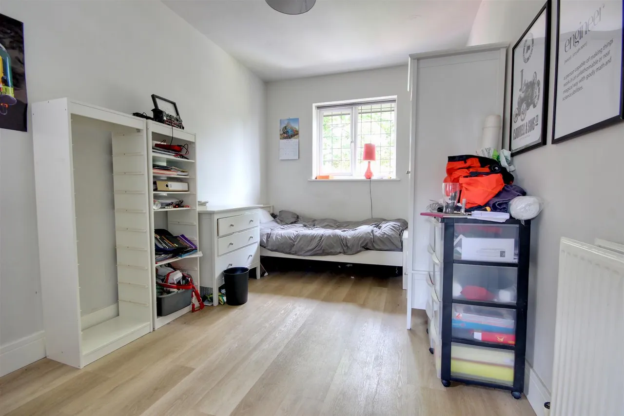 Church Road, Beverley, photo 7