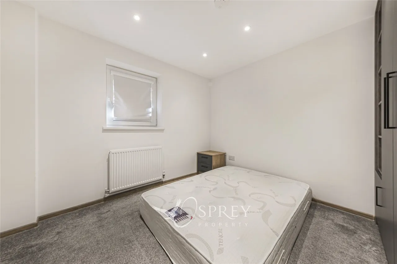 Brewster Avenue, Peterborough, PE2, photo 6