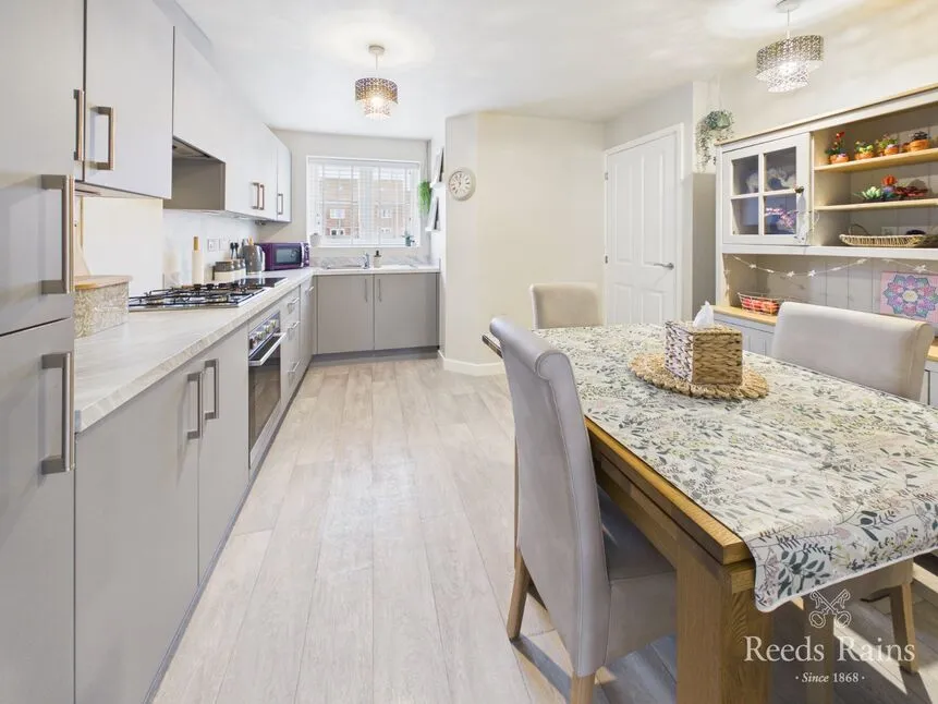 Millfields Drive, YO13, photo 10