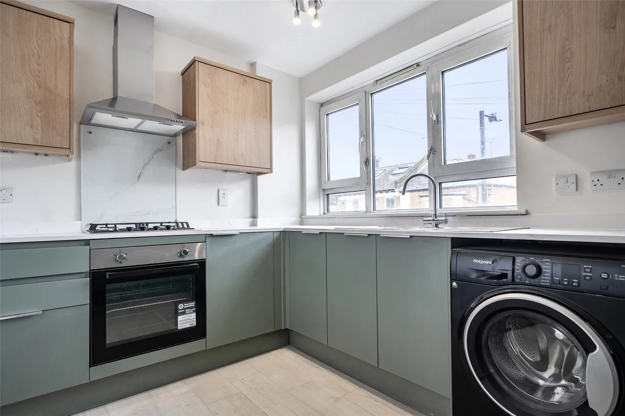 Vestry Road, SE5, photo 20