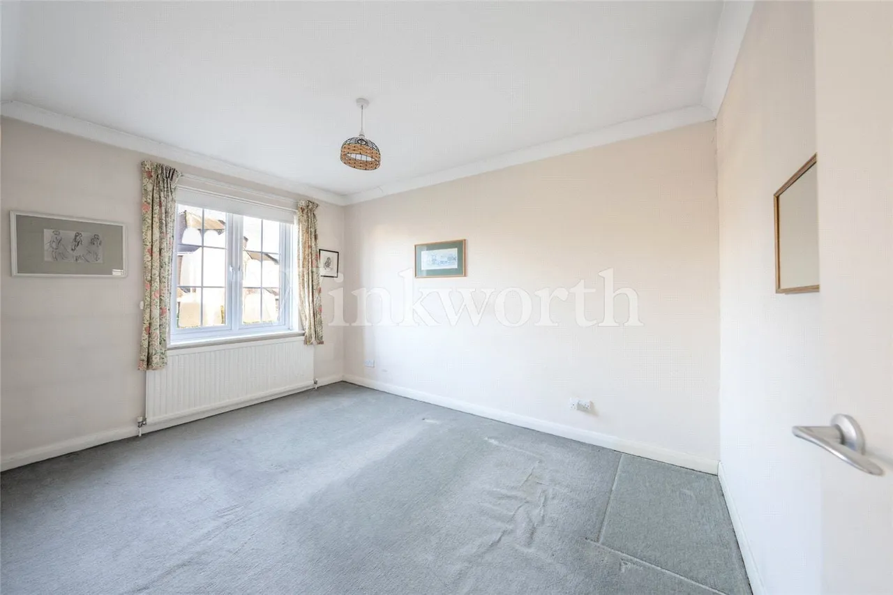 Sheridan Walk, London, NW11, photo 6