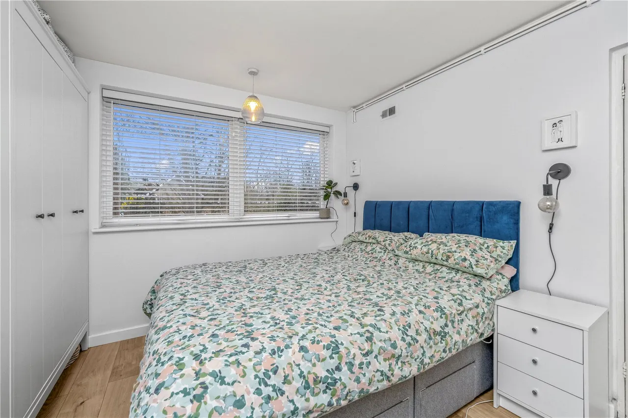 Milton Court, Twickenham, TW2 5SB, photo 4