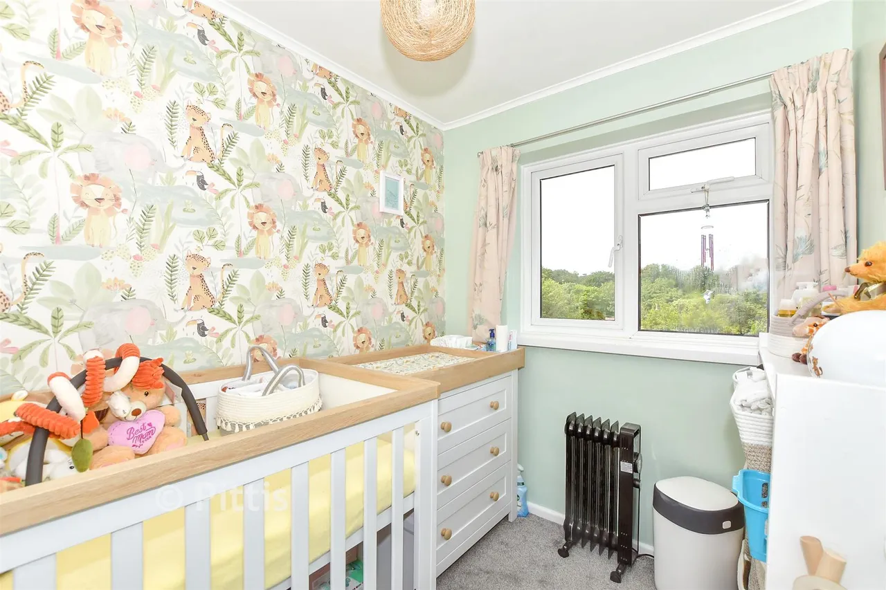 Ward Road, Totland, PO39, photo 10
