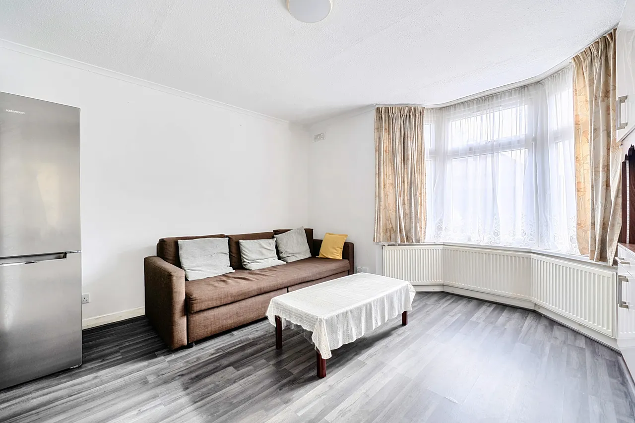 Dairy Mews, WD18, photo 2